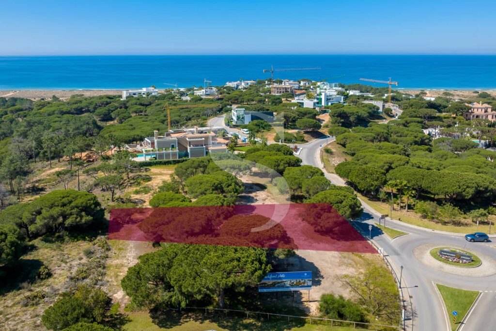 Plot for sale in Vale do lobo plot mia
