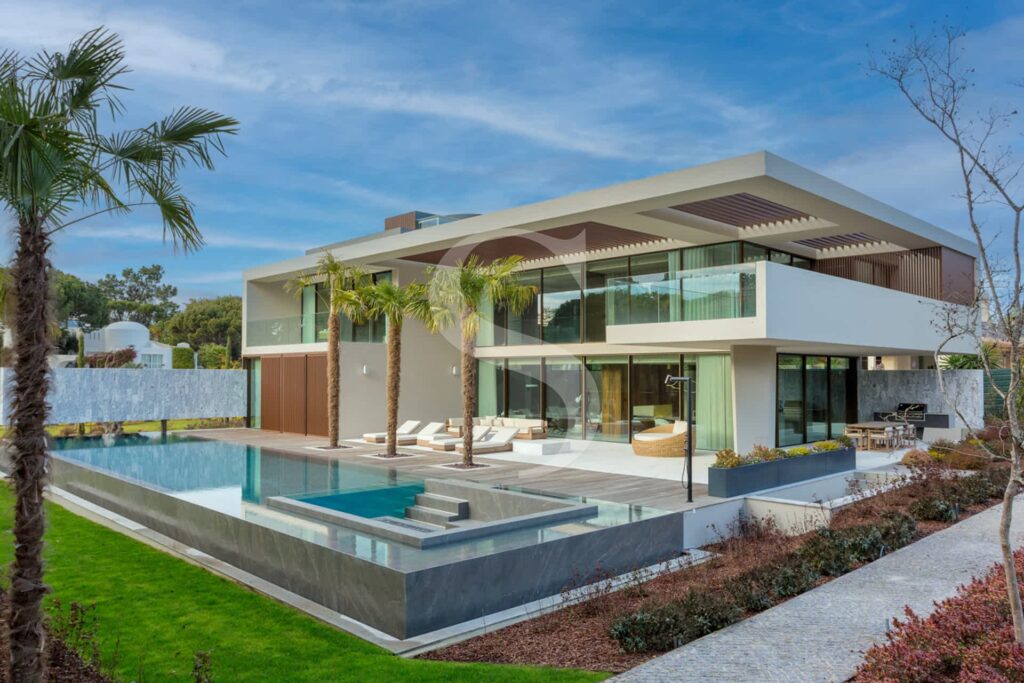 Villa for sale in Quinta do lago 5 bedroom villa breeze